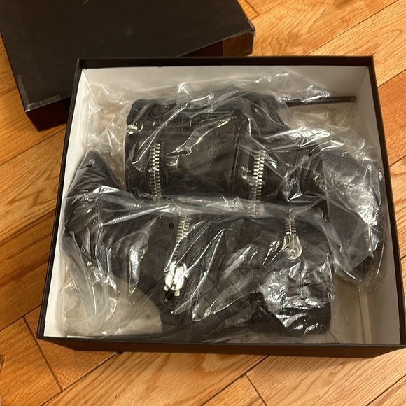 Size 37 Giuseppe Zanotti Moto boot - Picture 5 of 5